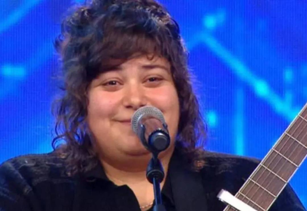 X Factor yarışmasında j&uuml;rilerin ayakta alkışladığı Ferah Zeydan'ın verdiği kilolar dikkat &ccedil;ekti! Değişimini g&ouml;renler tanıyamadı