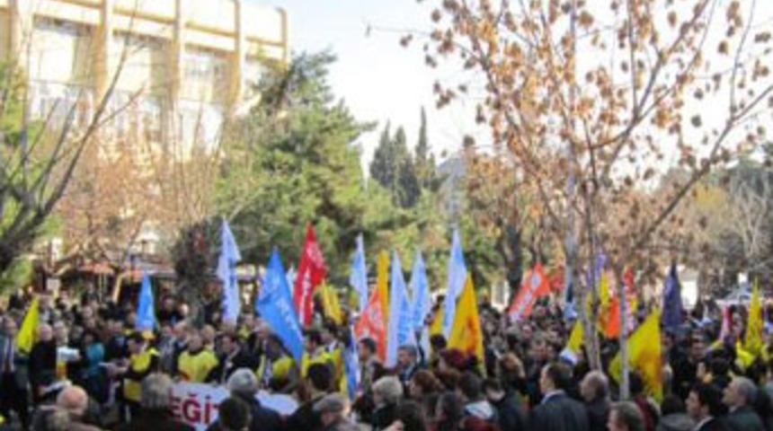 Bu marşı söylemek suç sayıldı!