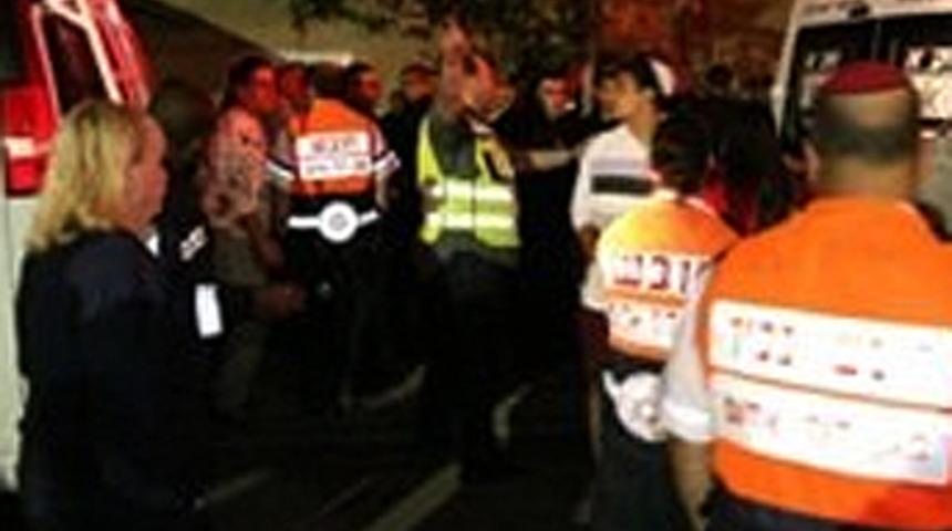 Diz&uuml;st&uuml; bilgisayar bir aileyi yok etti