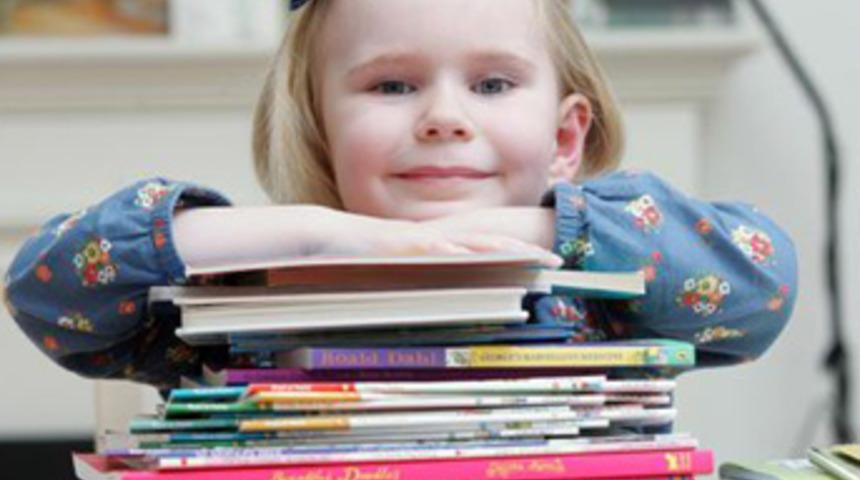 4 yaşında Hawking'in zekasına sahip!