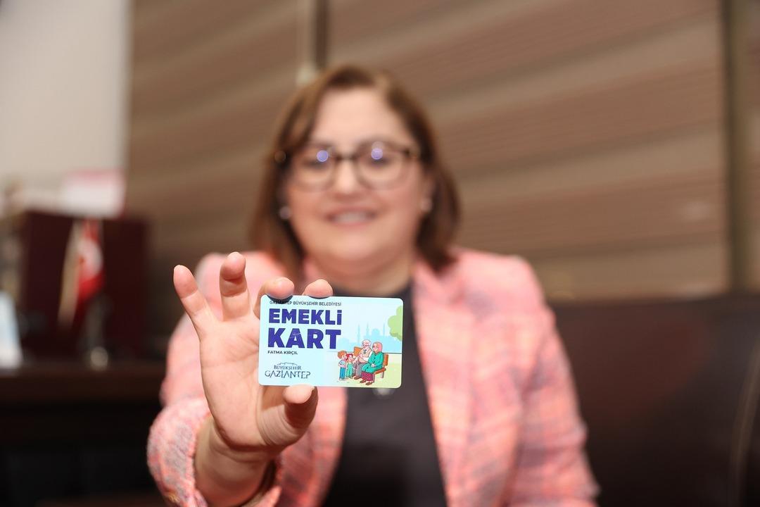 Emekli kart uygulaması o ilde başladı! İndirimlerden yararlanacaklar