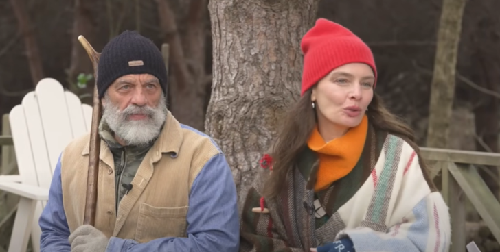 Nil Karaibrahimgil ve eşi Serdar Erener Akaretler'deki evlerini kapatıp şehri terk ettiler! Orman içindeki eve yerleştiler  G2