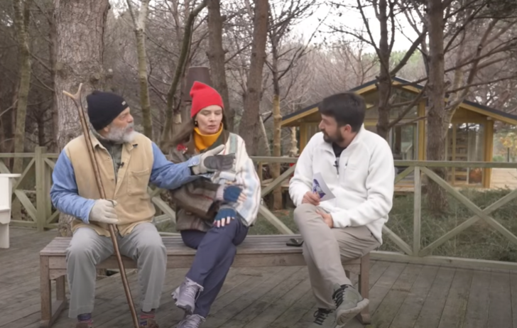 Nil Karaibrahimgil ve eşi Serdar Erener Akaretler'deki evlerini kapatıp şehri terk ettiler! Orman içindeki eve yerleştiler  G4