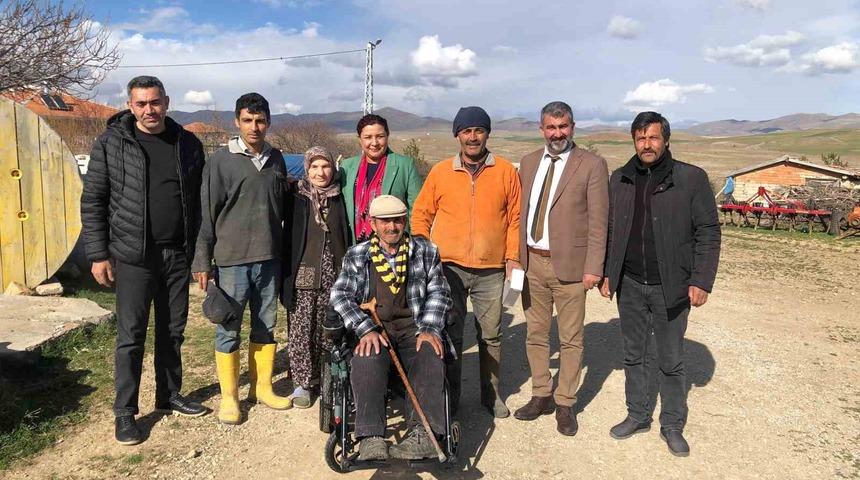 "Akülü araba verseniz de oy vermem" diyen vatandaşa akülü araç
