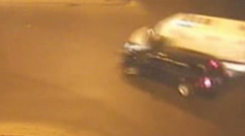 Asker taşıyan ambulans kaza yaptı