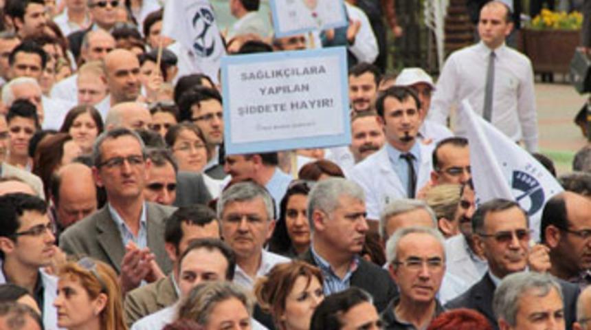 Yarın t&uuml;m yurtta doktorlar &ccedil;alışmayacak
