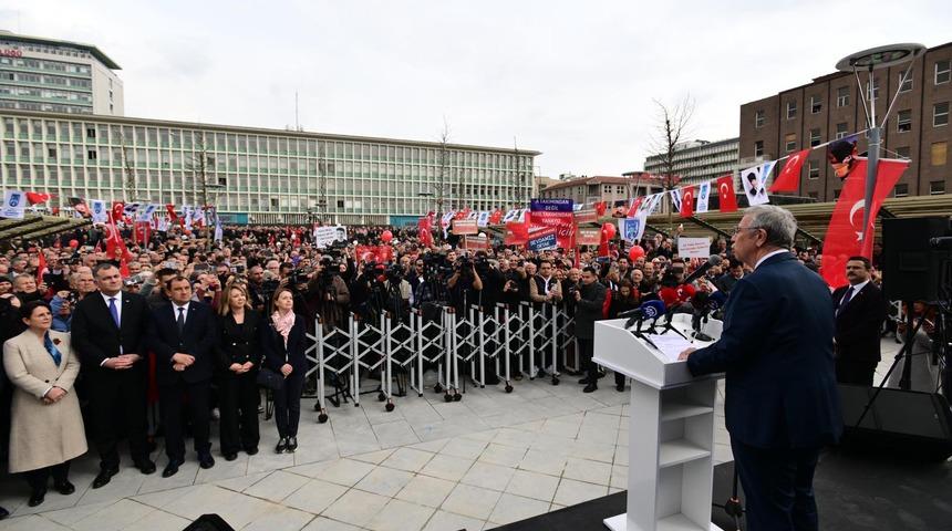 Mansur Yavaş isim vermeden Gökçek'i eleştirdi: O kadar dinozor alıncaya kadar otobüs alsaydınız