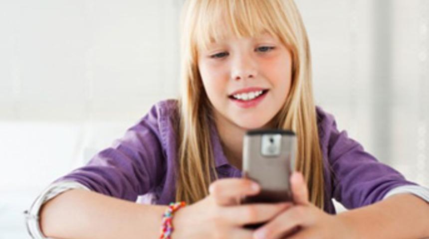 Çocuklara özel cep telefonları!