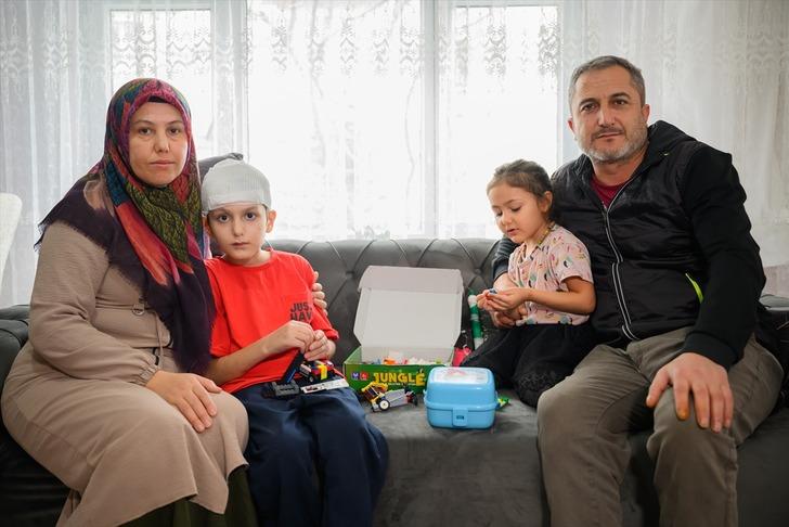 Sahipsiz köpeklerin saldırısında ağır yaralanmıştı... Tunahan'dan sevindiren haber! Artık ailesiyle bir arada G2