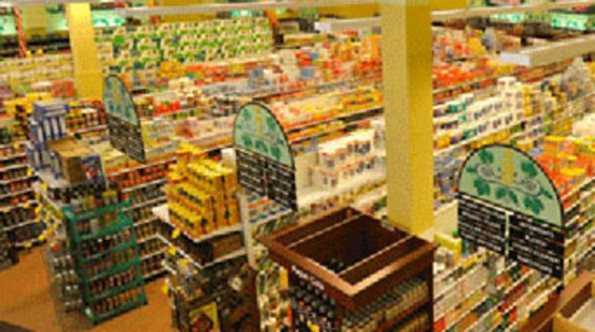 Dikkat! Market raflarında böcek var