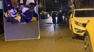 Sokak ortasında silahlı saldırı! Kanlar içinde yere yığıldı... Yaralanan kadının hayati tehlikesi var