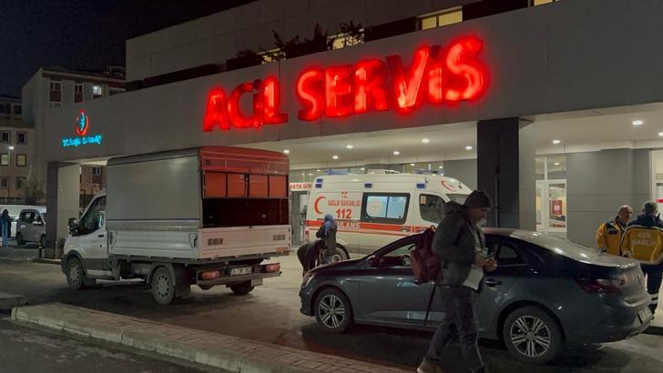 Sokak ortasında silahlı saldırı! Kanlar içinde yere yığıldı... Yaralanan kadının hayati tehlikesi var G4