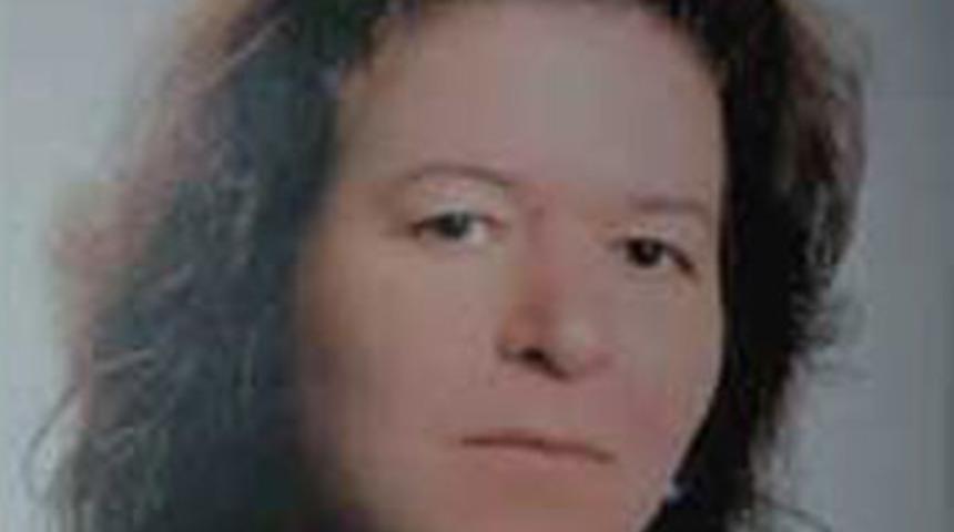 &Ouml;ld&uuml;r&uuml;len kadının cenazesi ortada kaldı