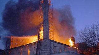 Tarih alev alev yandı