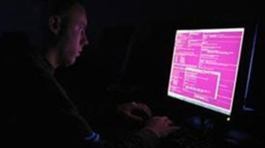 İran petrol&uuml;ne siber saldırı!