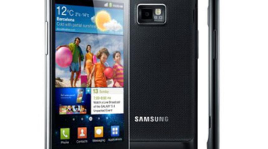 Samsung Galaxy S II s&uuml;rpriz yaptı!