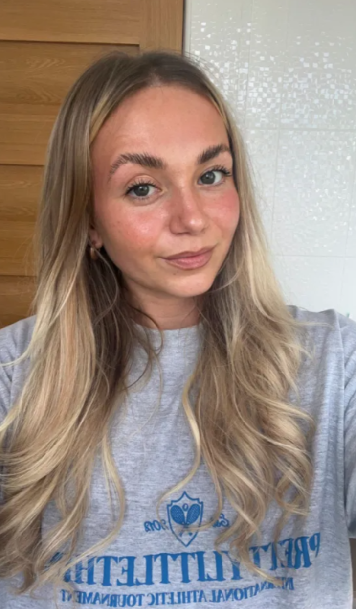 Tanımadığı adama meydan okuyarak bilek güreşi yapmak istedi! Sonu beklemediği gibi bitti... Hastanelik oldu G4