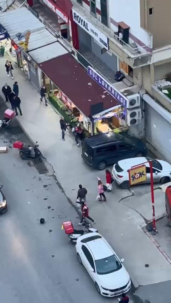 Gören de duyan da koştu, meydan muharebesine döndü! Esenyurt'ta esnafla motokuryelerin kavgasında çekiç ve sopalar havada uçuştu G2