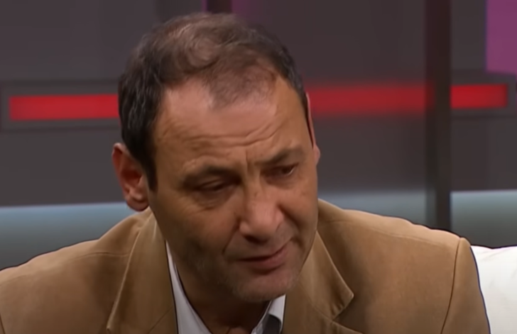 Sekreteriyle bir oldu karısını kandırıp boşandı! 'Günlerim sayılı' diyerek af dilerken yere yığıldı! 'Kanın kurusun senin' G2