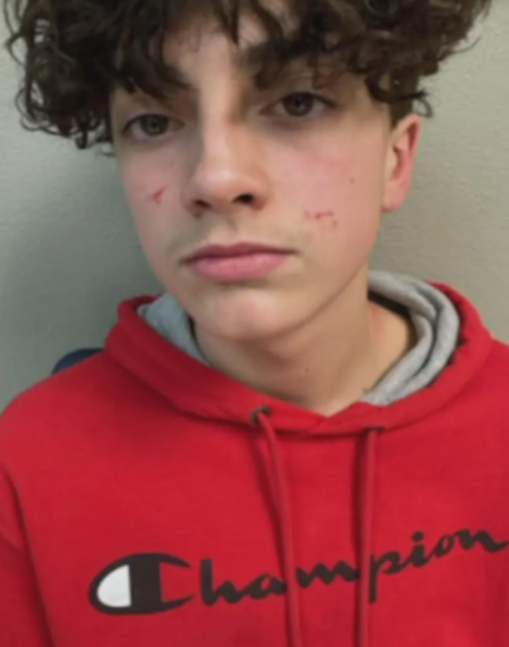 Okul servisinde korkunç anlar! Servis şoförü ortaokul öğrencisini darp etti... Görüntüler infiale neden oldu G3