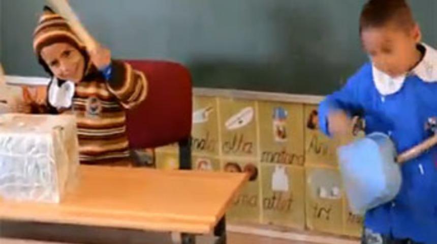 İlkokullu miniklerden Fenerbahçe klibi