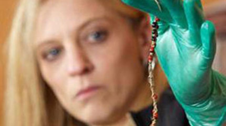 Bileziğinden zehirlendi