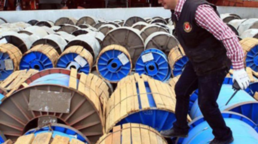 Esrarengiz gemiden 313 ton patlayıcı &ccedil;ıktı!