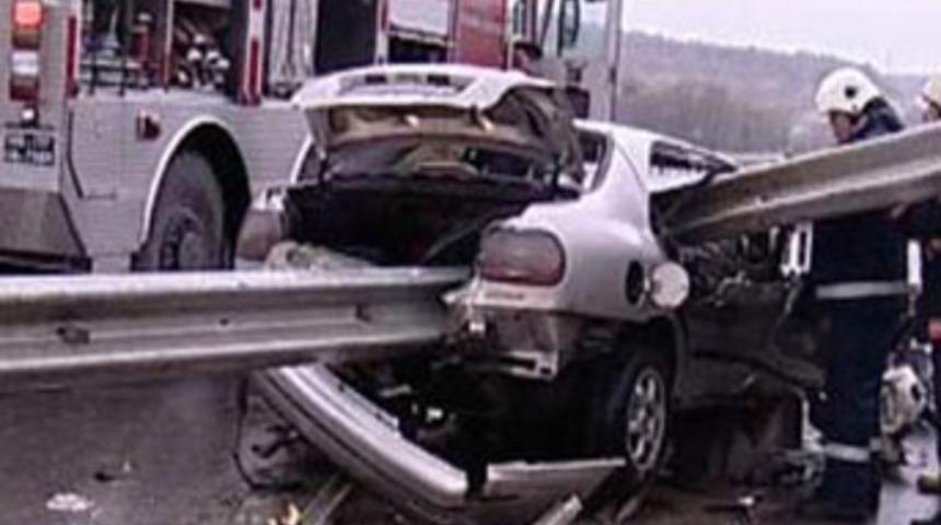 'Ölüm yolu'nda bariyerler parçaladı!