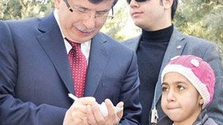 Şehit kızı Gülnisa herkesi ağlattı