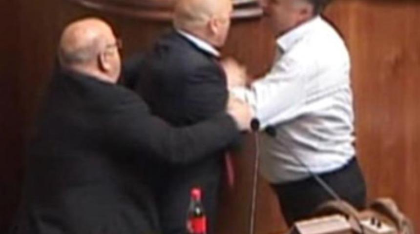 'Soykırım' kavgası!