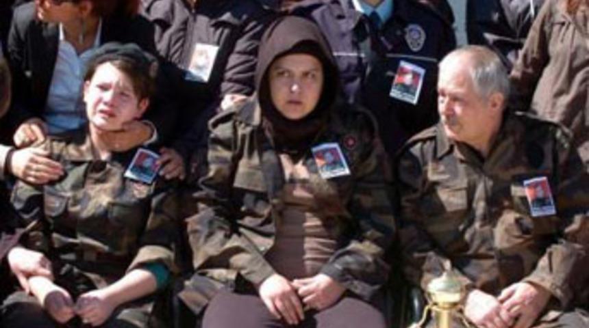 'Kocamın başında ağlamayın'