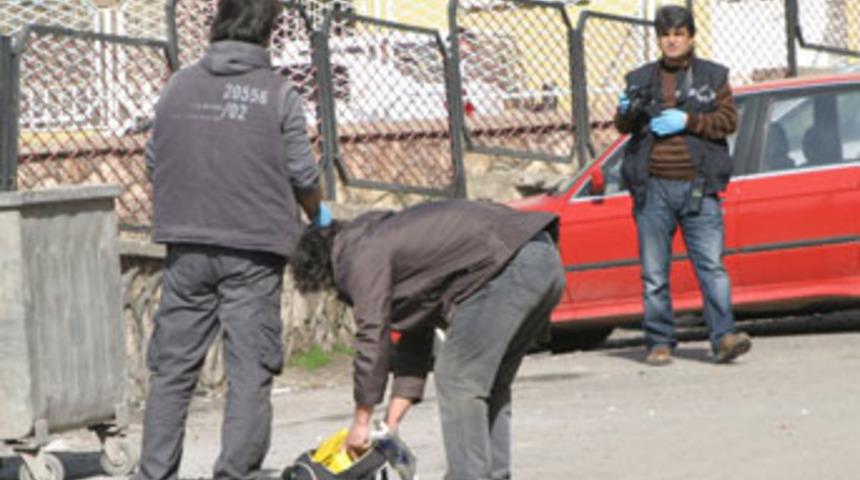 Siirt'te okul &ouml;n&uuml;nde bomba bulundu