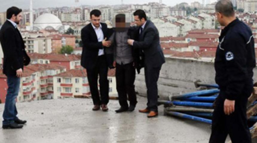 Mont intihardan vazge&ccedil;irdi!