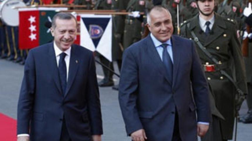 T&uuml;rk&ccedil;e 'merhaba asker' kriz yarattı