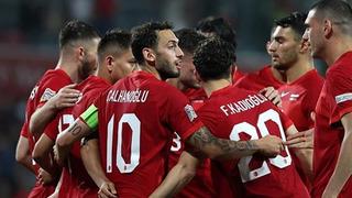 EURO 2024'teki son rakibimiz belli oldu gibi! Komşularımızdan biri grupta son takım olarak katılacak...