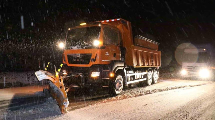 Erzincan’ın yüksek kesimlerinde kar yağışı etkili oldu