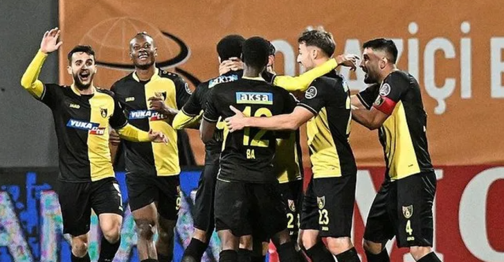 Fenerbahçe ve Galatasaray rekabetinde şampiyon kimin olacağı ünlü tahmin sitesi tarafından açıklandı! Yüzde 66'lık oranla önde götürüyor... G4