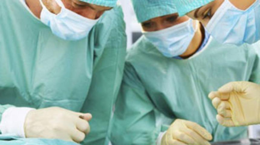 Vajinadan böbrek nakli yapıldı