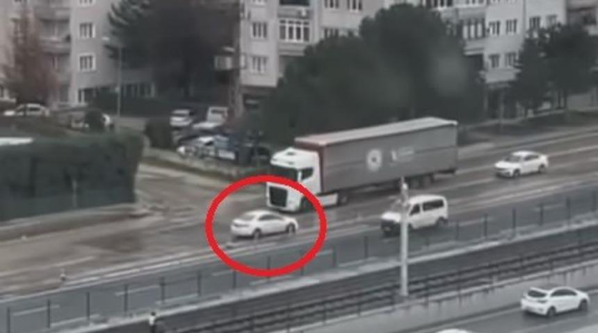 Ters şeritten böyle ilerlemeye çalıştı...