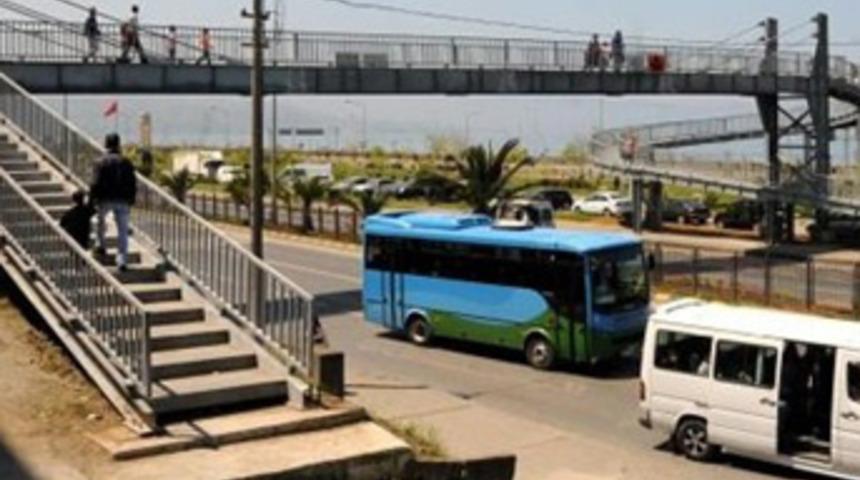 Bir tarafı rampa, diğeri merdivenli &uuml;stge&ccedil;it!