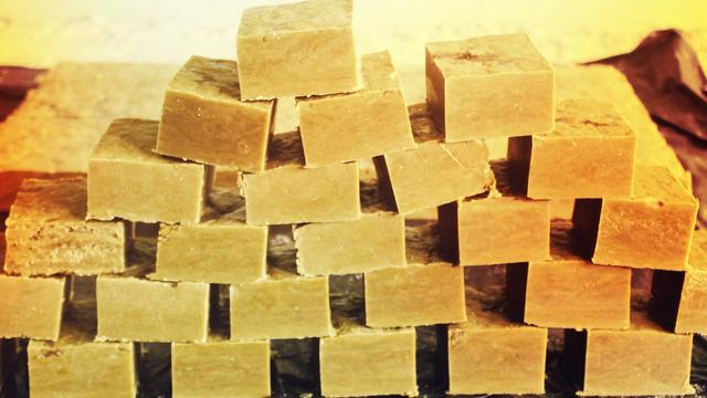 Cilt sorunlarına doğal çözüm: Egzama ve kepeğin dermanı! Kilosu 450 TL... Gramı gramına ölçülerek yapılıyor