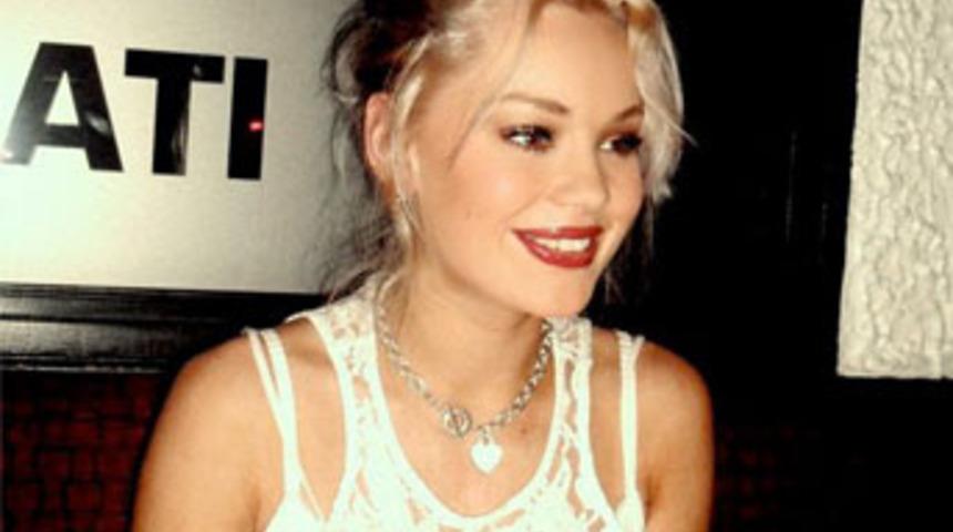 'Elbet aldatacaksın' dedi, &ouml;ld&uuml;rd&uuml;