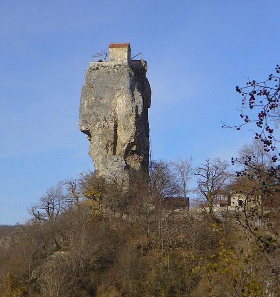 столп в грузии