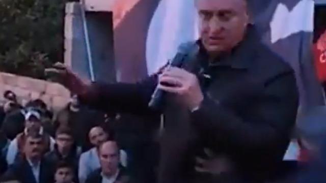 Son dakika: Hatay Belediye Başkanı Lütfü Savaş'a seçim çalışması sırasında saldırı