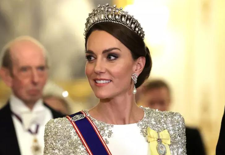 Galler Prensesi Kate Middleton aylar sonra ortaya çıktı! Kanser olduğunu açıkladı: 'Her geçen gün güçleniyorum' G5
