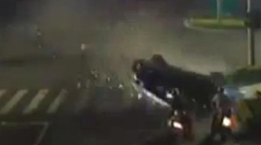 Kavşakta korkun&ccedil; kaza!