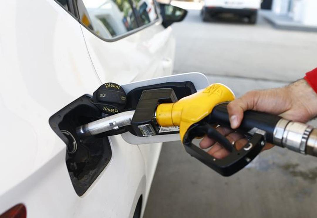 Akaryakıtta tabela bir kez daha değişti! Motorine indirim (23 Mart Cuma g&uuml;ncel mazot-benzin fiyatı)