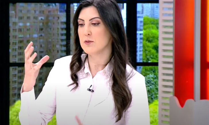 O yöntemle 40 kilo verdi! Beyin Koçu Elif Erdenay anlattıklarıyla Hakan Ural'ı şoke etti G4