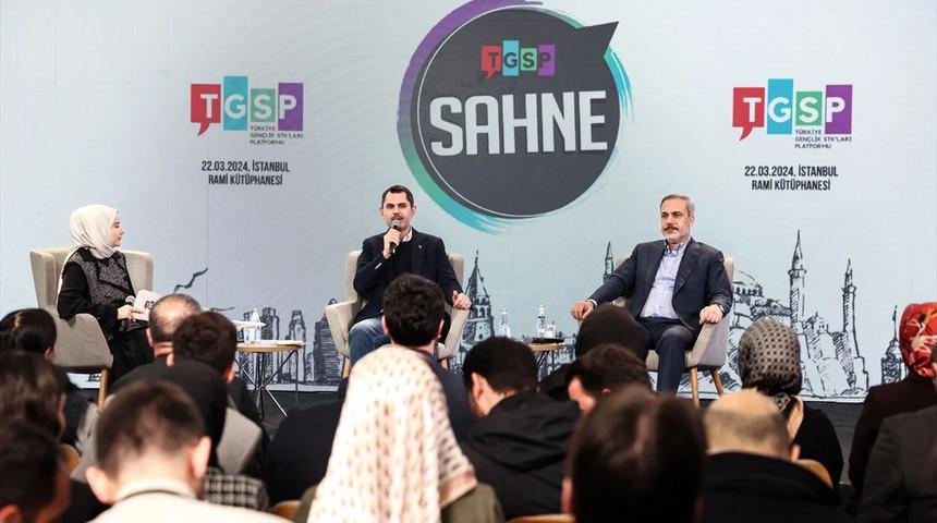 Dışişleri Bakanı Hakan Fidan, gençlere Murat Kurum'u anlattı! Programa damga vuran anlar: Belediye başkanı olması gerek...