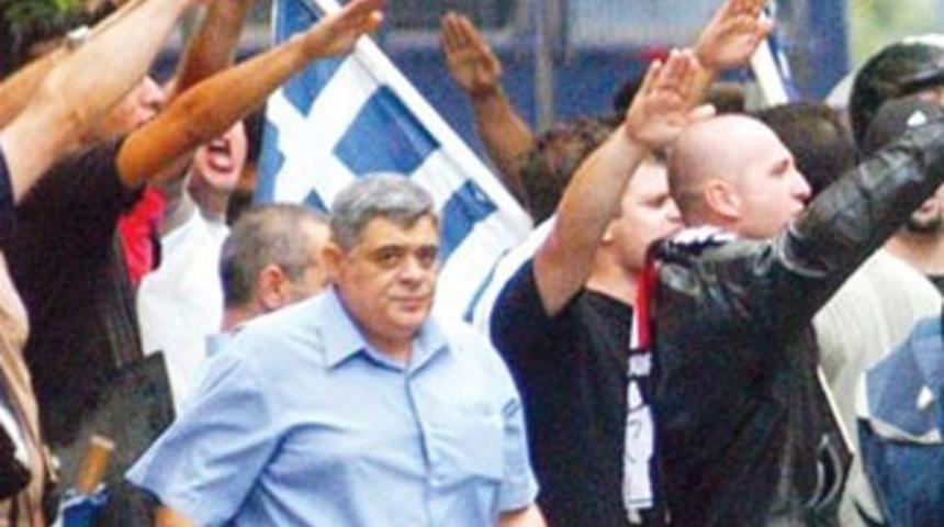 Yunan &lsquo;F&uuml;hrer&rsquo; meclise y&uuml;r&uuml;yor